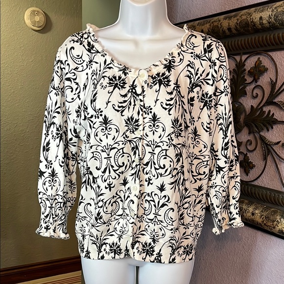 White House Black Market Black and White Blouse - Picture 1 of 9